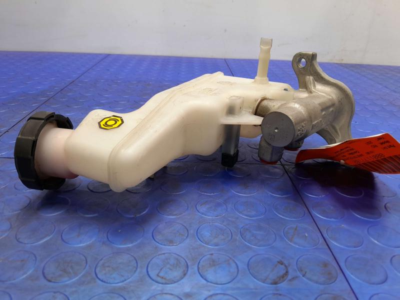 2020-2023 Kia Rio Brake Master Cylinder Assembly Genuine OEM 58510H9260