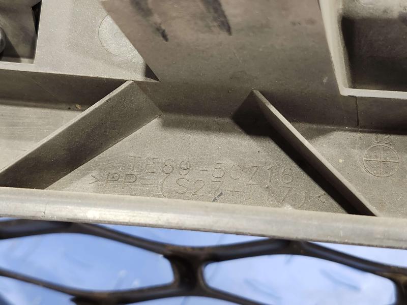 2011 Mazda CX-9 Grille