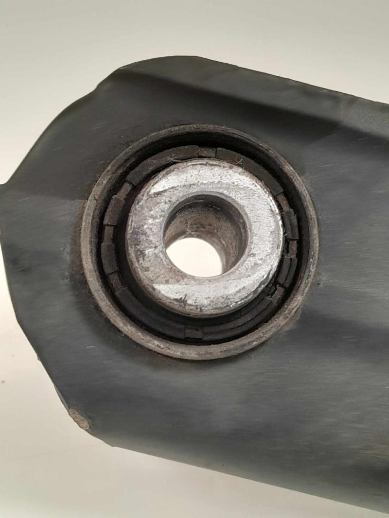 2015 Jeep Cherokee Lower Control Arm Rr