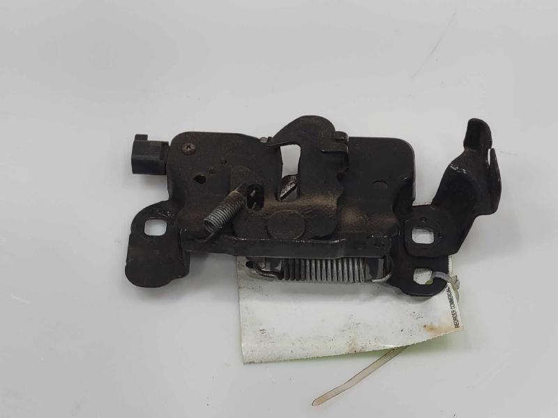 2015 - 2017 Chrysler 200 Hood Latch Lock Assembly w/o Remote Start OEM 68202834AA