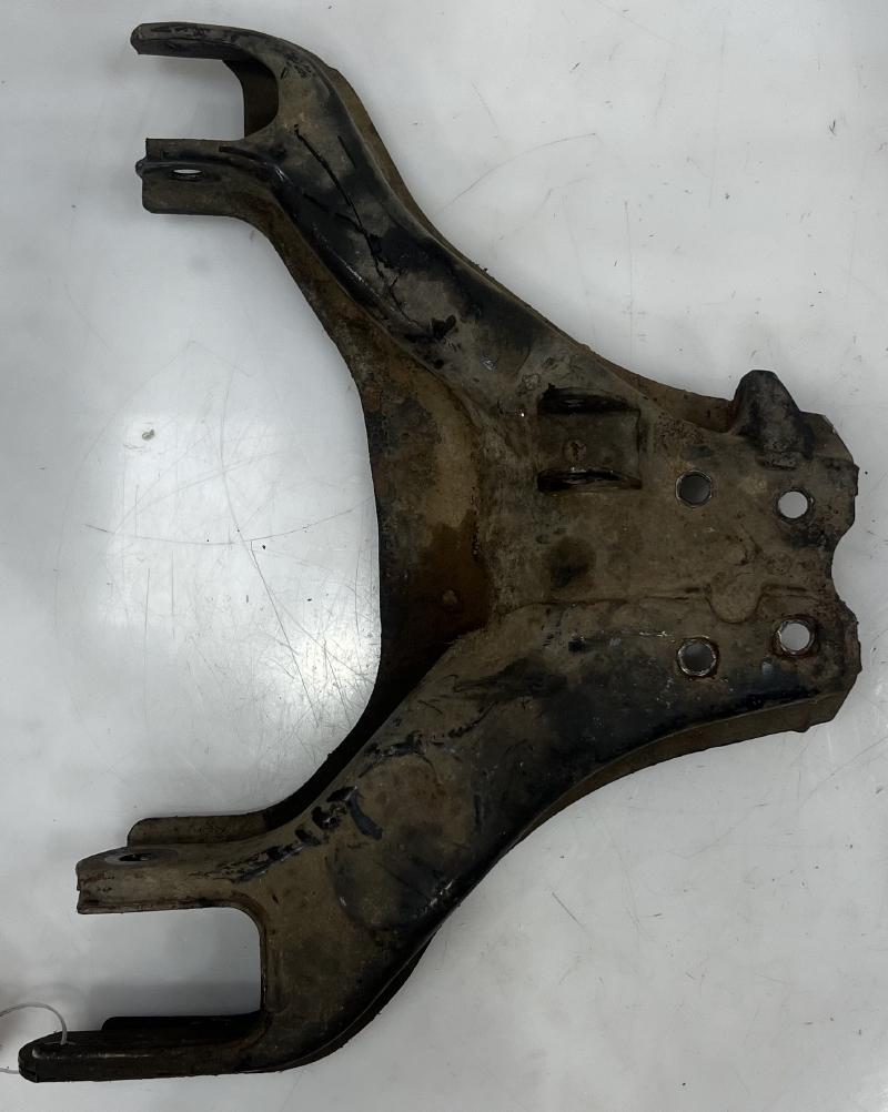 1992 - 2002 Isuzu Trooper Front Lower Control Arm A-Arm RH Passenger Side OEM 8943744281