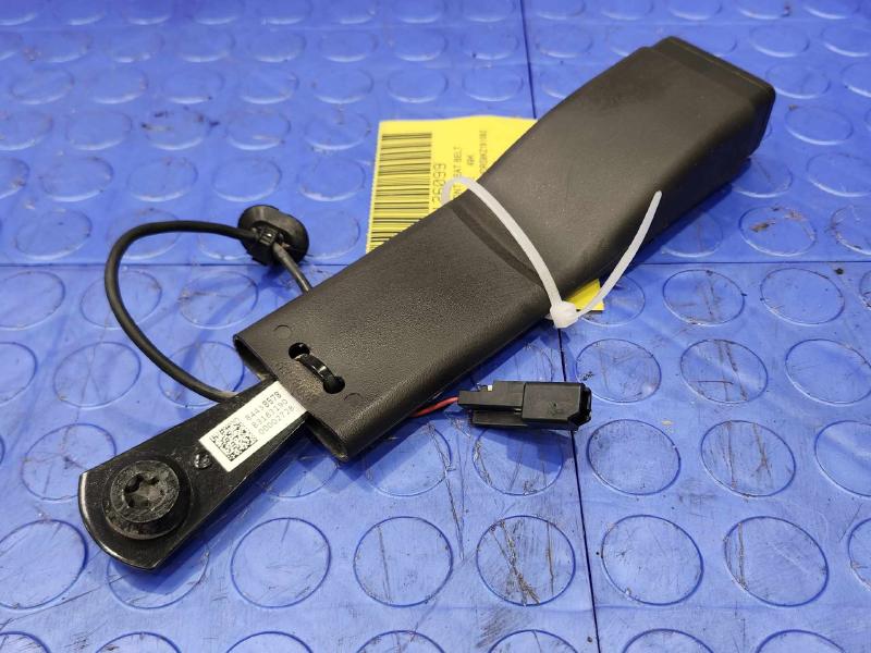 2019 Cadillac XT5 Front Seat Belt