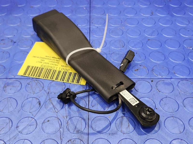 2019 Cadillac XT5 Front Seat Belt
