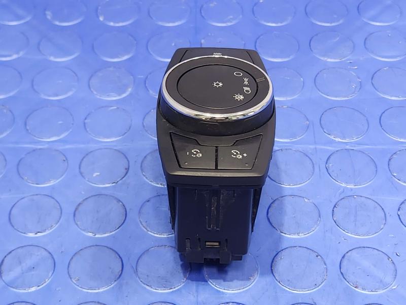 2018 Ford Expedition Headlight Switch (Dash Mtd)