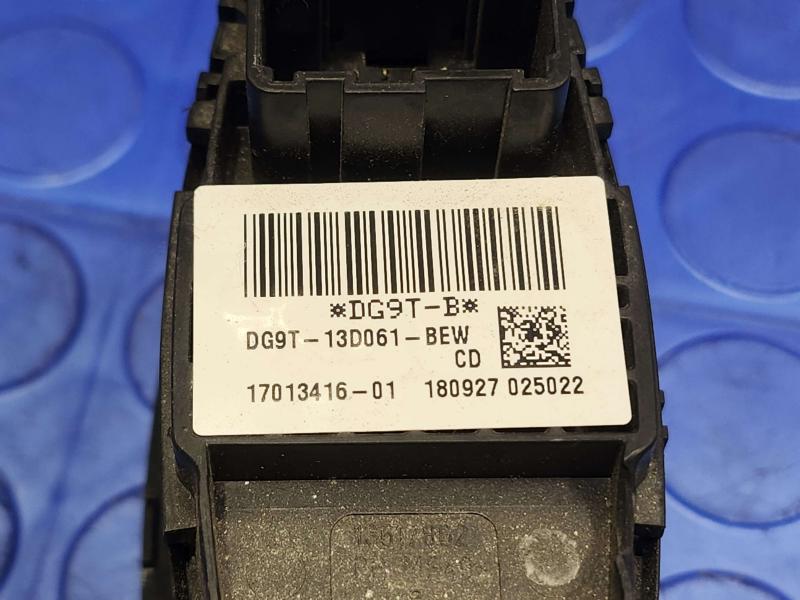 2018 Ford Expedition Headlight Switch (Dash Mtd)