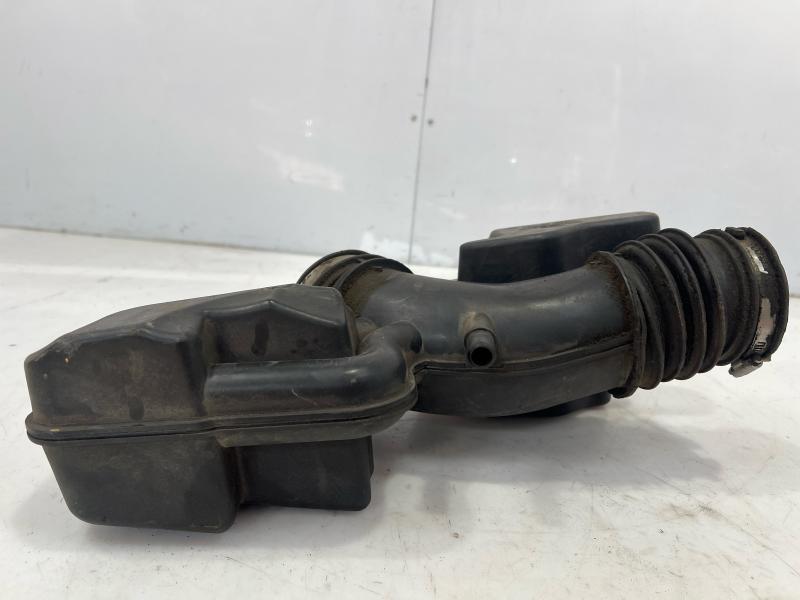 2011 - 2019 Ford Explorer Engine Air Intake Hose Tube OEM BB5Z9B659D