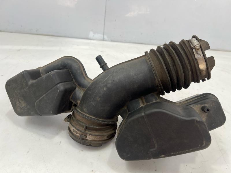2011 - 2019 Ford Explorer Engine Air Intake Hose Tube OEM BB5Z9B659D