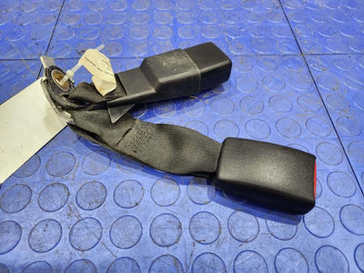 2013 Chrysler 300 Rear Seat Belt