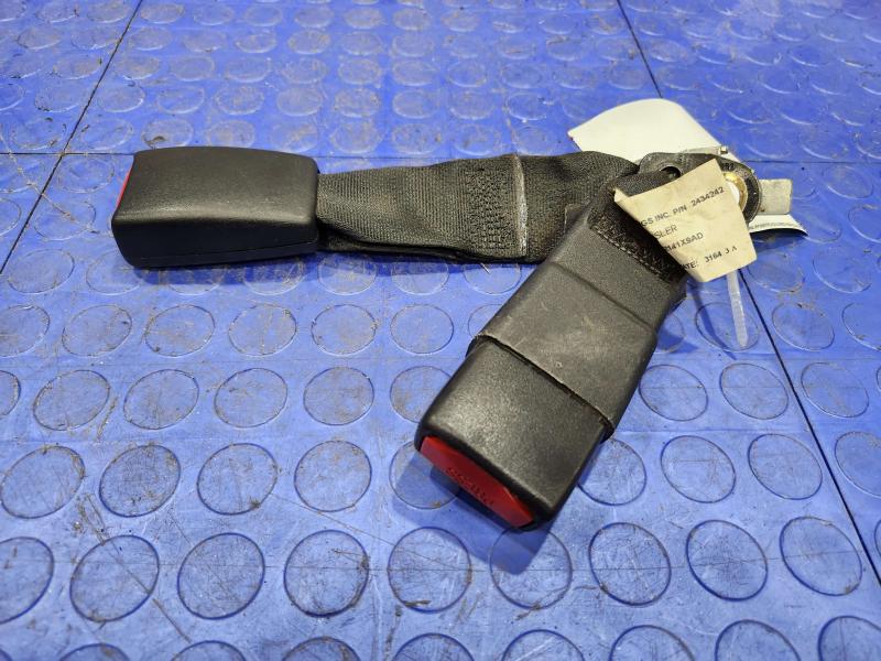 2013 Chrysler 300 Rear Seat Belt