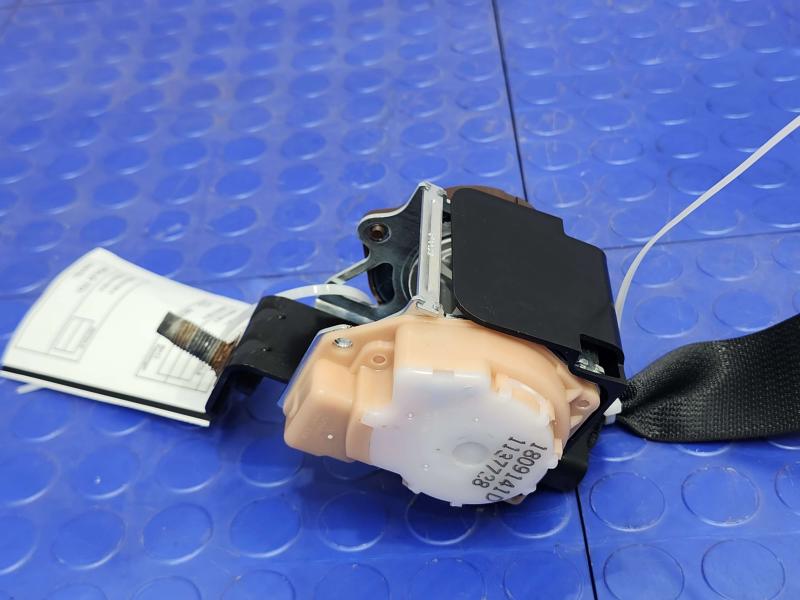 2019 Nissan Titan Rear Seat Belt