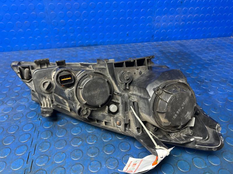 2010 Genesis Genesis Headlamp Assembly