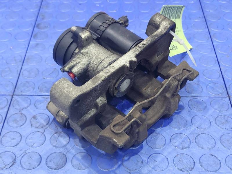 2018 Subaru Legacy Caliper