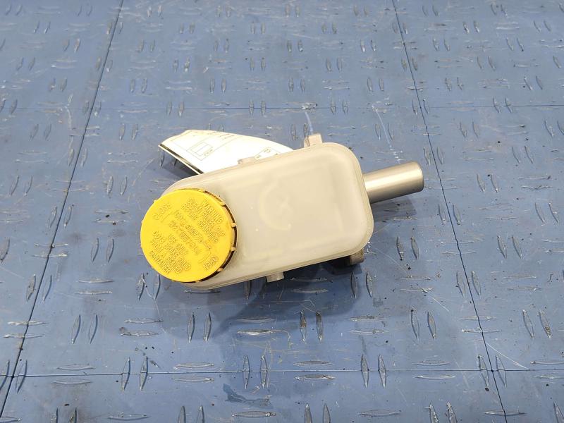 2015 Subaru Forester Master Cylinder