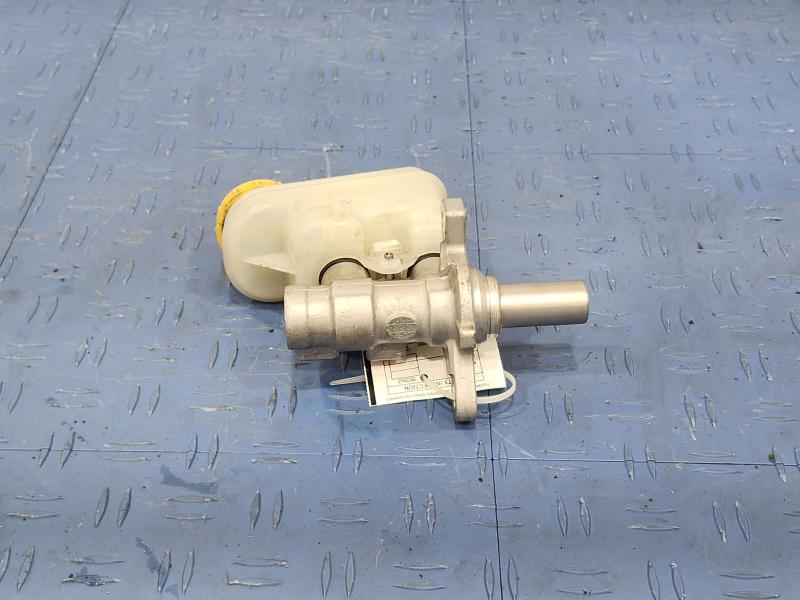 2015 Subaru Forester Master Cylinder