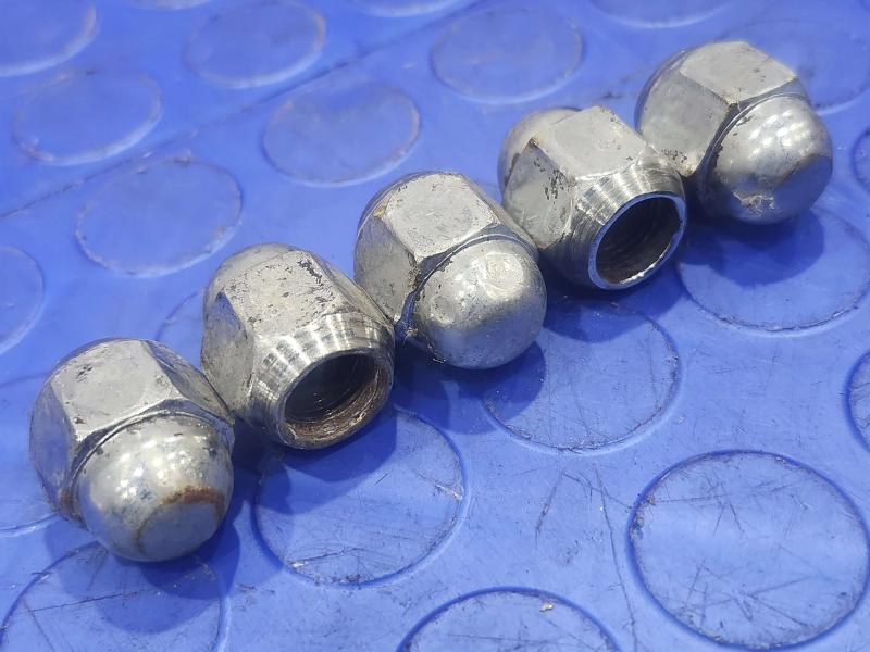 2010 Subaru Forester Lug Nuts
