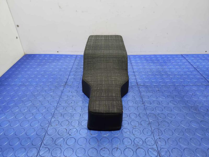 2014 Mercedes Sprinter Headrest