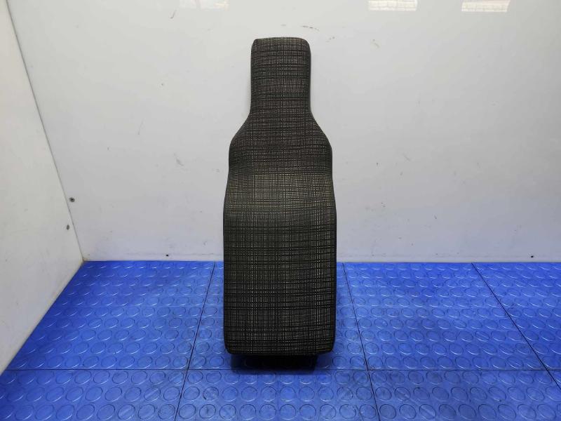 2014 Mercedes Sprinter Headrest