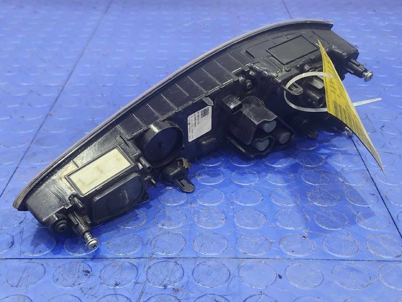 2016 Toyota Prius Tail Light Assembly