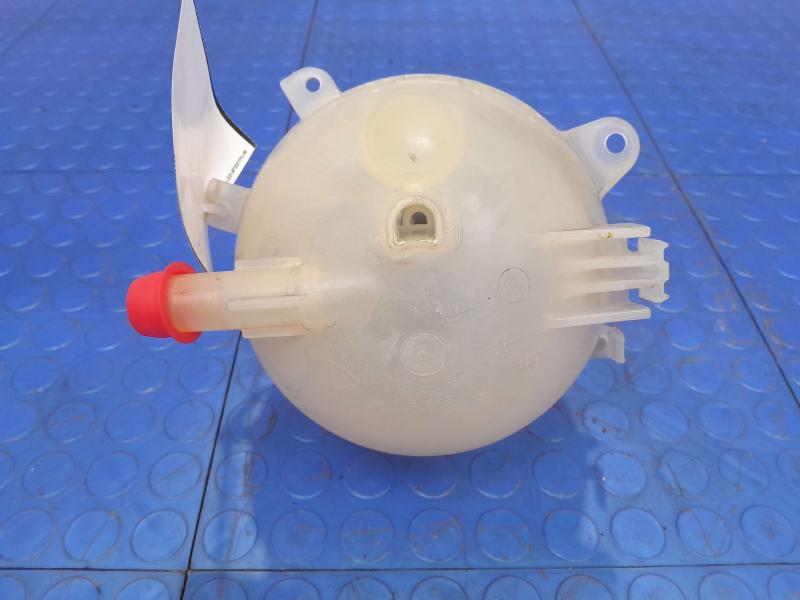 2017 GMC Acadia Coolant Recovery Bottle