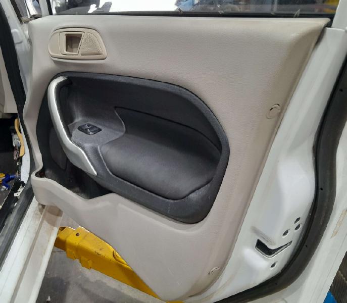2013 Ford Fiesta Front Door Trim Panel