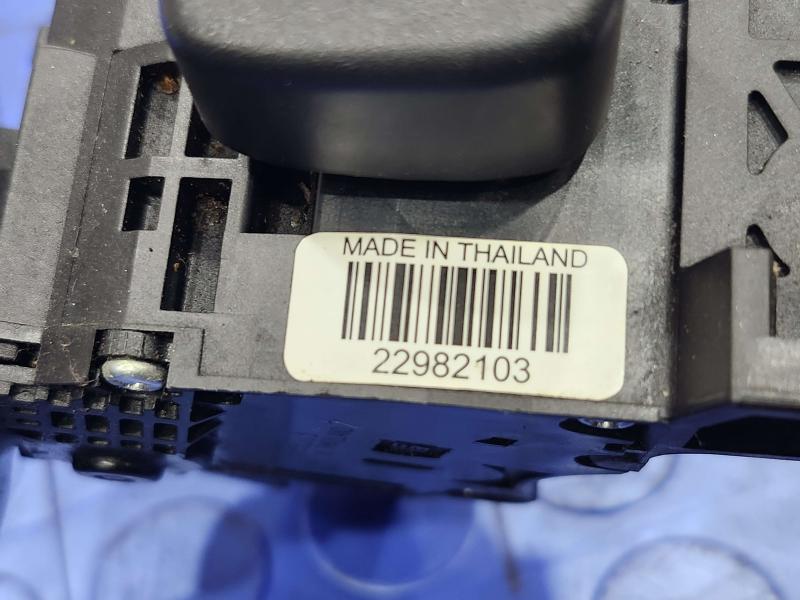 2014 Chevrolet Silverado 1500 Combination Switch