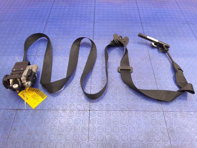 2017 Lincoln Continental Front Seat Belt