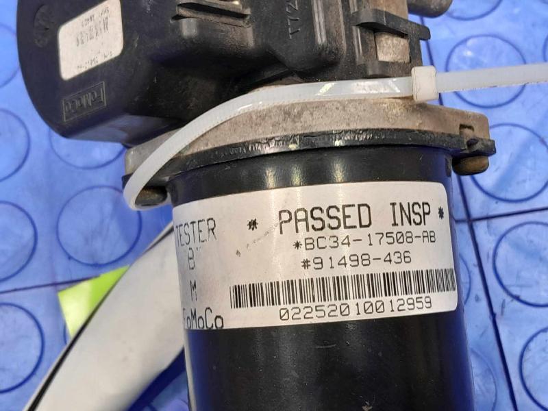 2011 Ford F-250 Super Duty Wiper Motor Front