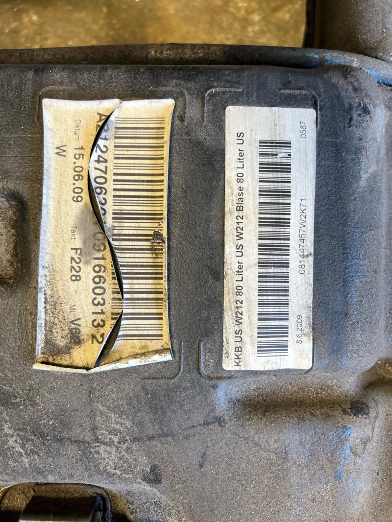 2010 - 2016 Mercedes E Class W212 Fuel Tank Gas Tank Assembly OEM 2124707501