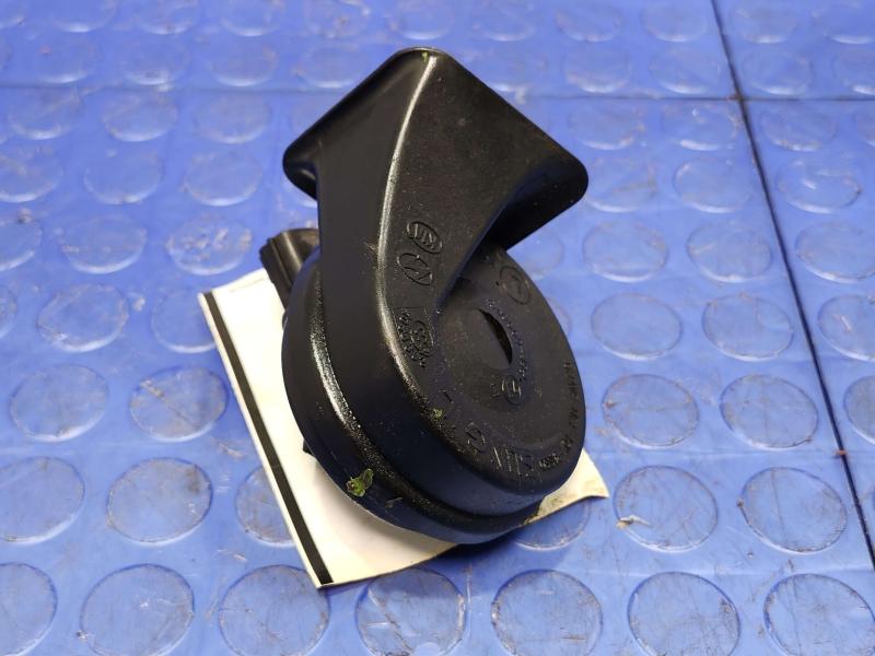 2015-2018 Kia Sedona OEM Low Note Horn Assembly Genuine 96610A9000