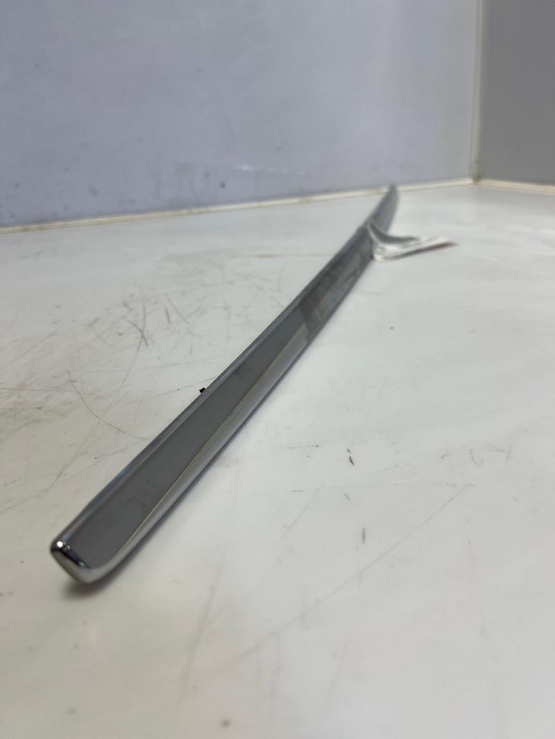 2003 - 2014 Volvo XC90 Tail Finish Molding Chrome OEM 30695582