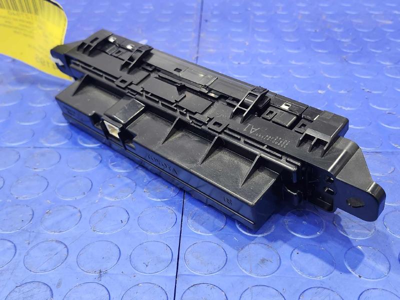 2016 Toyota Prius Heater A/C Control