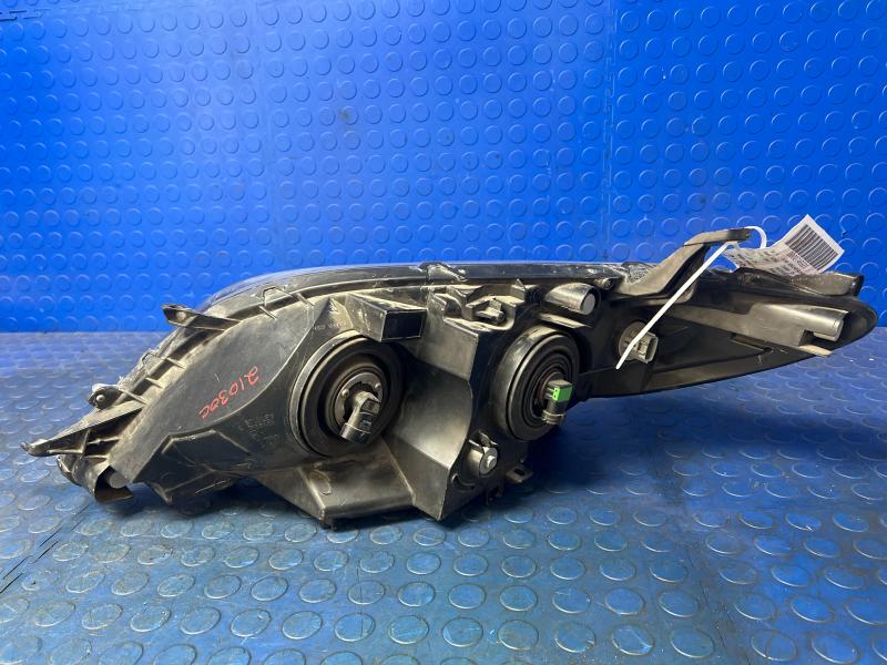 2011 Toyota Sienna Headlamp Assembly