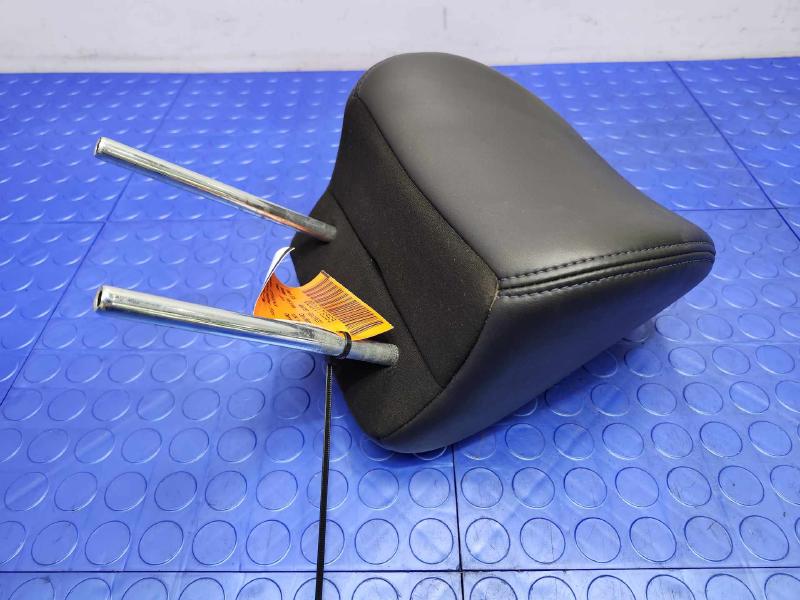 2017 Nissan Maxima Headrest