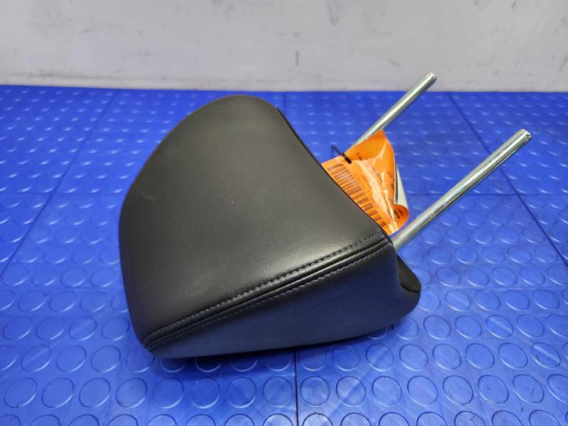 2017 Nissan Maxima Headrest