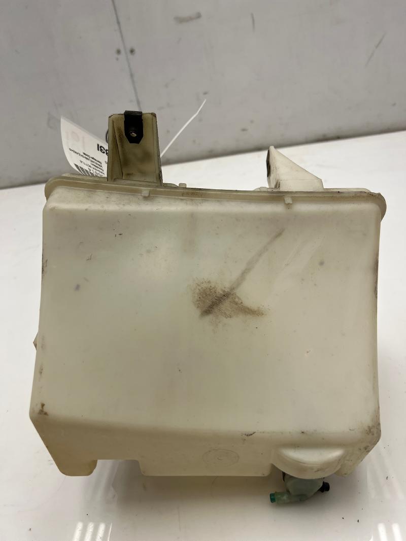 2004 Lincoln Aviator Washer Bottle