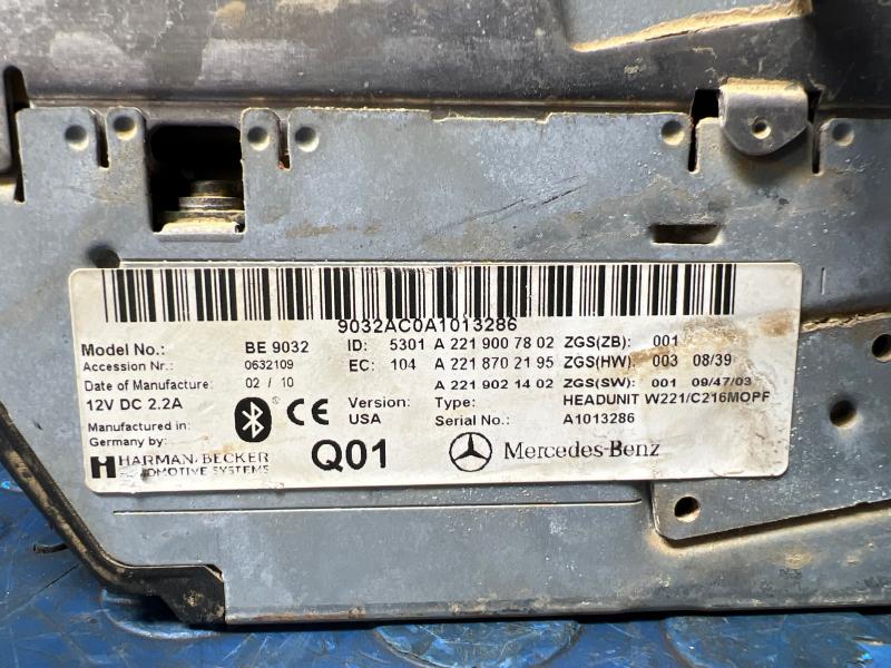 2010 Mercedes S-Class Audio & Visual Equip.(Radio)