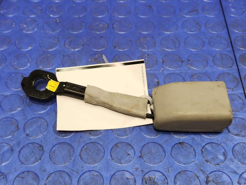 2016 Kia Sedona Rear Seat Belt