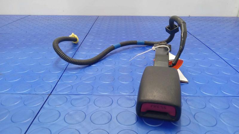 2011 Subaru Forester Front Seat Belt