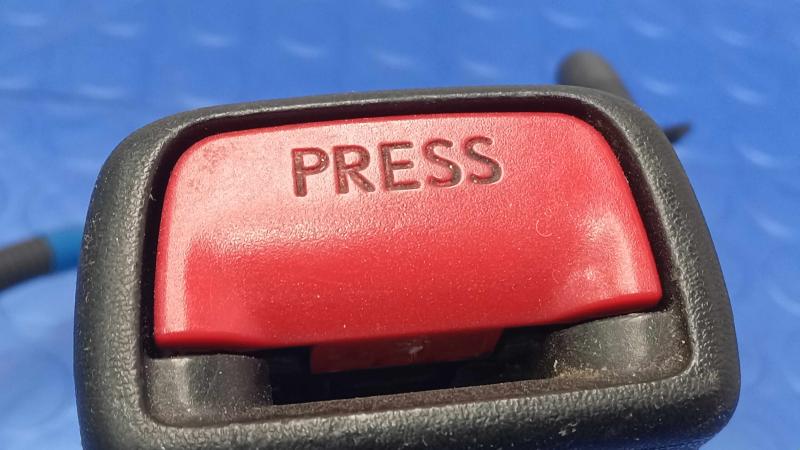 2011 Subaru Forester Front Seat Belt