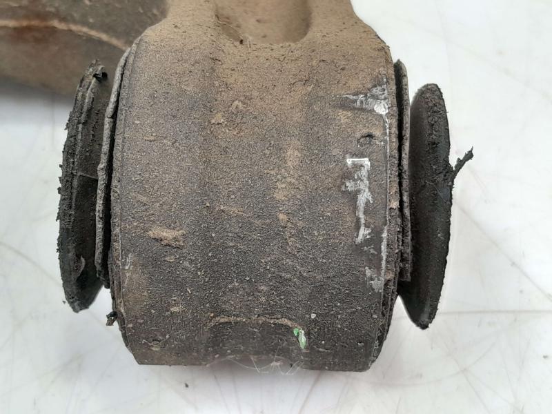 2007 Cadillac DTS Lower Control Arm Front