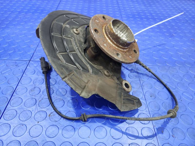 2020 Jeep Renegade Spindle Knuckle Front