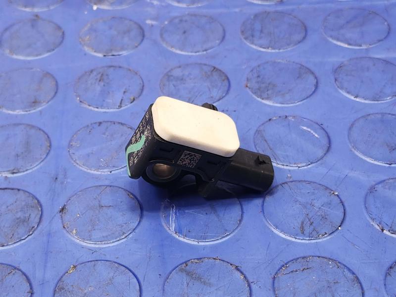 2011-2020 Dodge Durango Crash Impact Sensor Genuine OEM Part 56054085AA