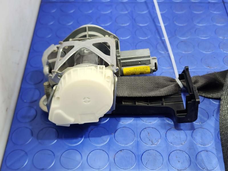 2011 Ford Edge Front Seat Belt