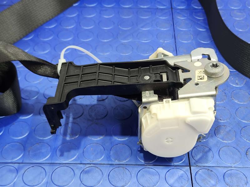 2011 Ford Edge Front Seat Belt