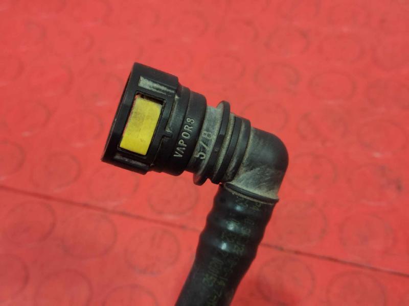 2008-2010 Saturn Vue Fuel Filler Neck Assembly Filler Pipe OEM 25891657