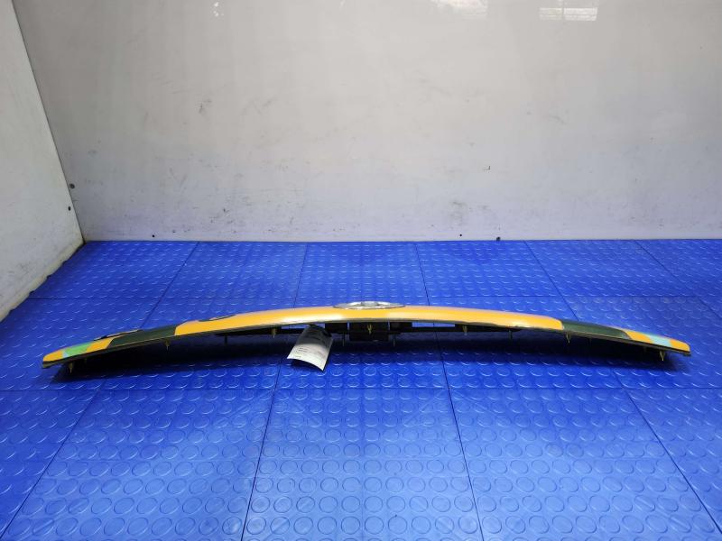 2010 Toyota Prius Tail Finish Panel