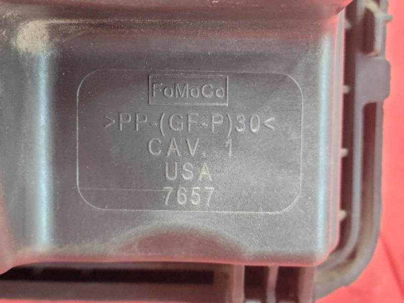 2007-2015 Mazda CX-9 Engine Air Cleaner Box Assembly Genuine OEM CY0113300G