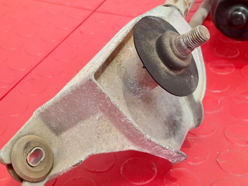 2005 - 2008 Nissan Frontier Windshield Wiper Motor w/ Linkage OEM 28815EA000
