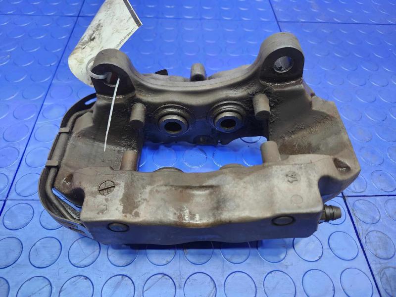 2015 Audi Q7 Caliper