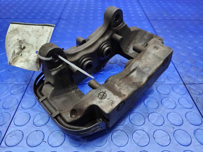 2015 Audi Q7 Caliper
